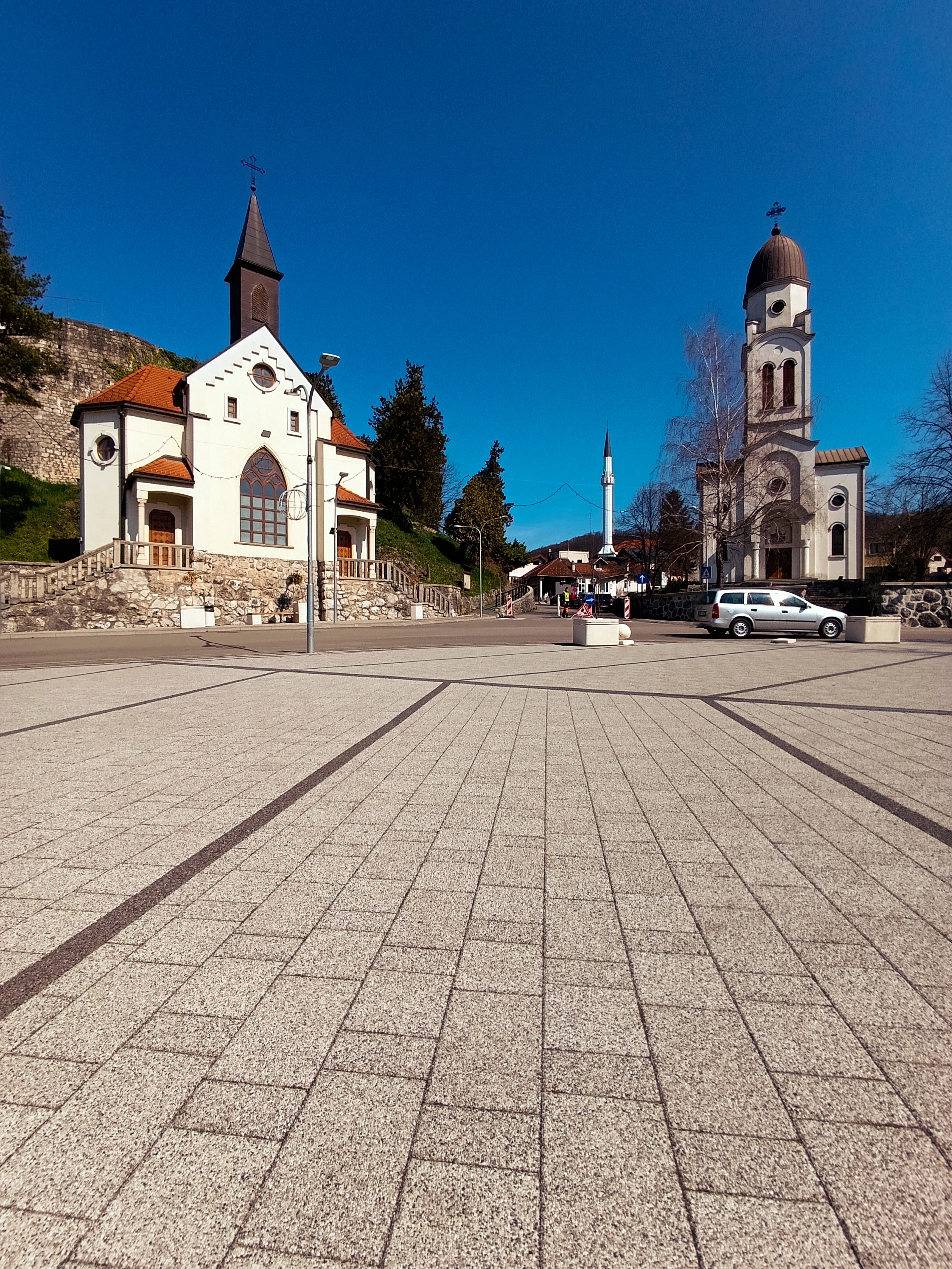 DVORIŠTE TRI SESTRE