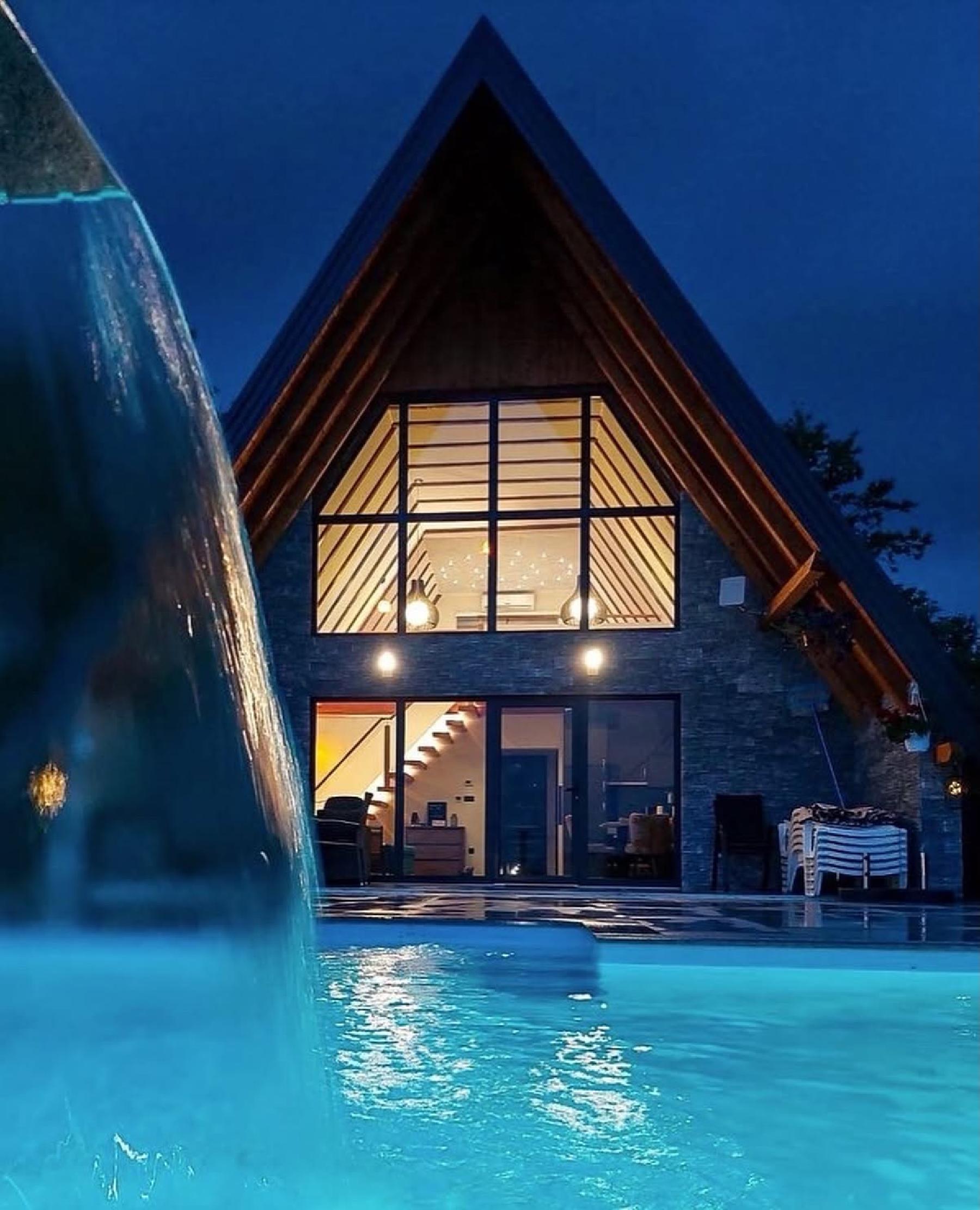 KUĆA ZA ODMOR U DOMAĆINSTVU VILLA CASABLANCA 